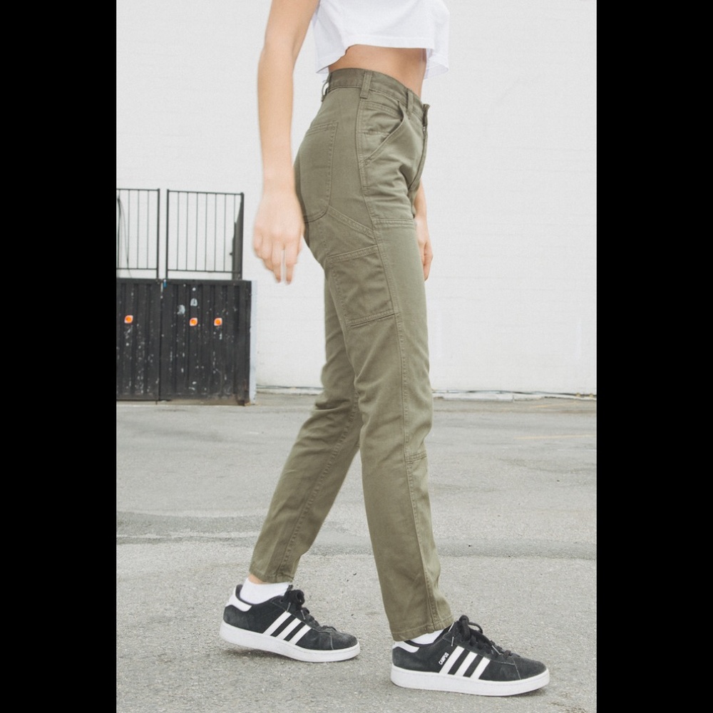 Brandy Melville olive green Jane cargo pants - Picture 4 of 6